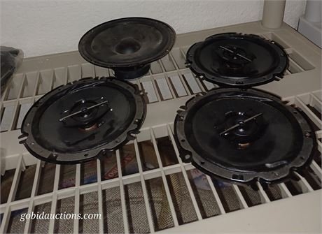 (4) car speakers 🔊
