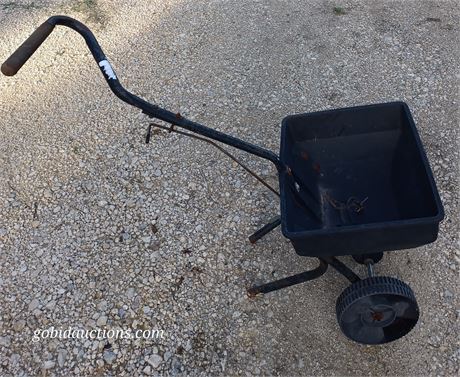 Lawn spreader