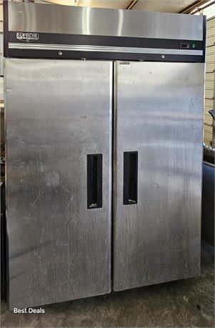 Commercial refrigerator