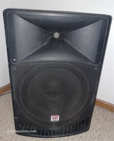 Commercial powered speaker