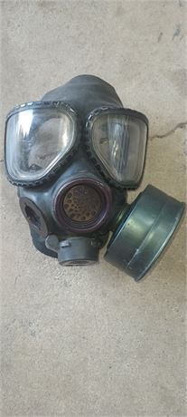 Gas mask
