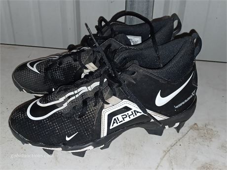 Football cleats